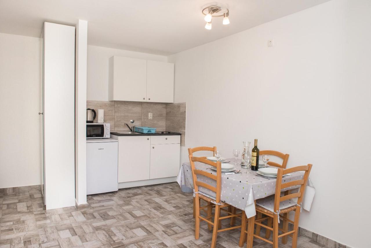 Studio Apartment Bilic Sibenik Ngoại thất bức ảnh