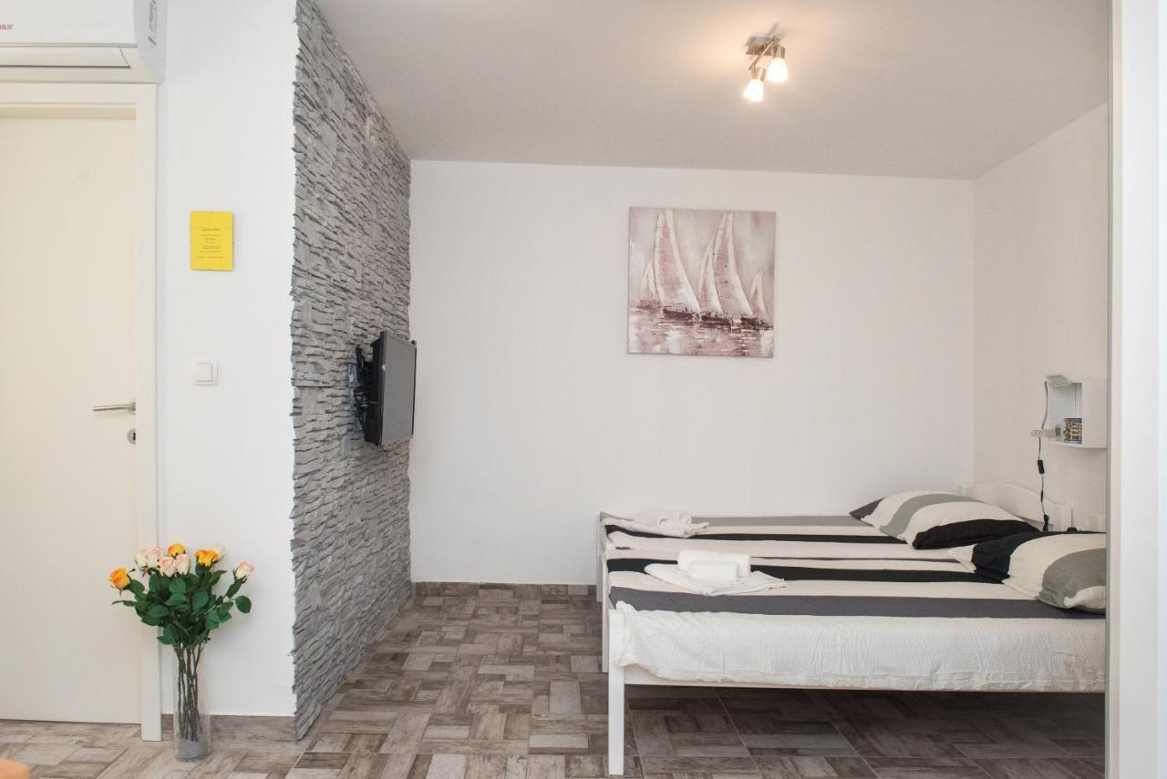 Studio Apartment Bilic Sibenik Ngoại thất bức ảnh